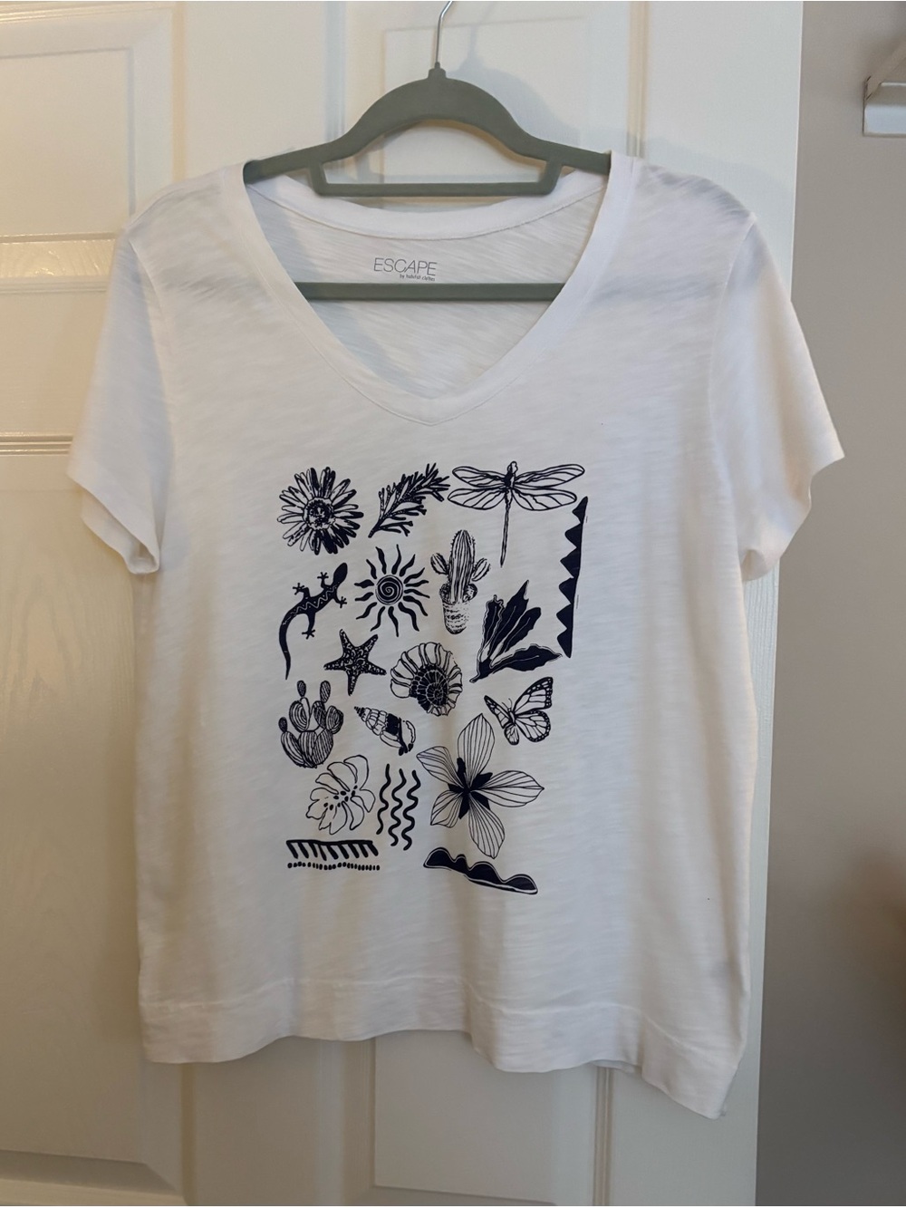 Escape White V-Neck Graphic Tee with Navy Nature Motif